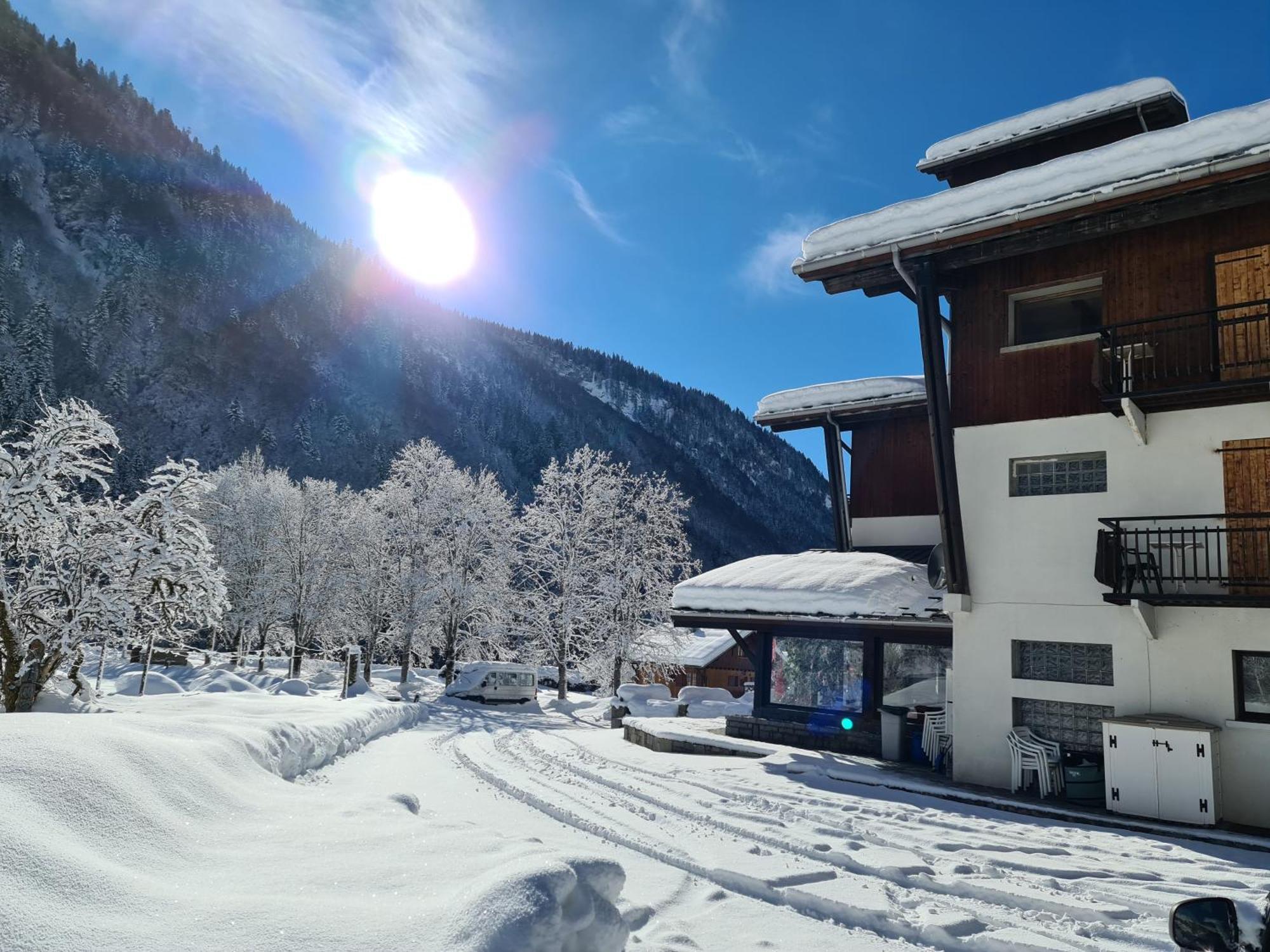 Hotel Et Centre De Vacances Le Choucas Sixt Esterno foto