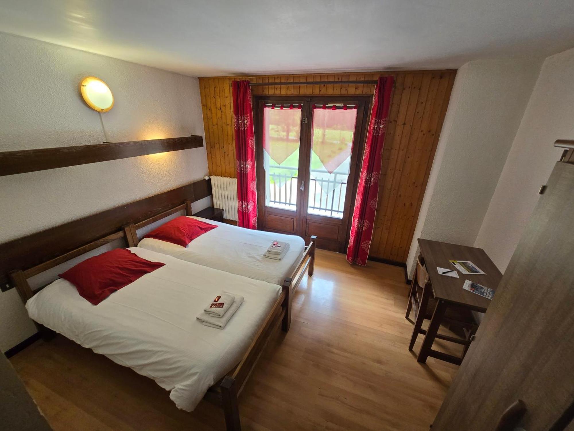 Hotel Et Centre De Vacances Le Choucas Sixt Esterno foto