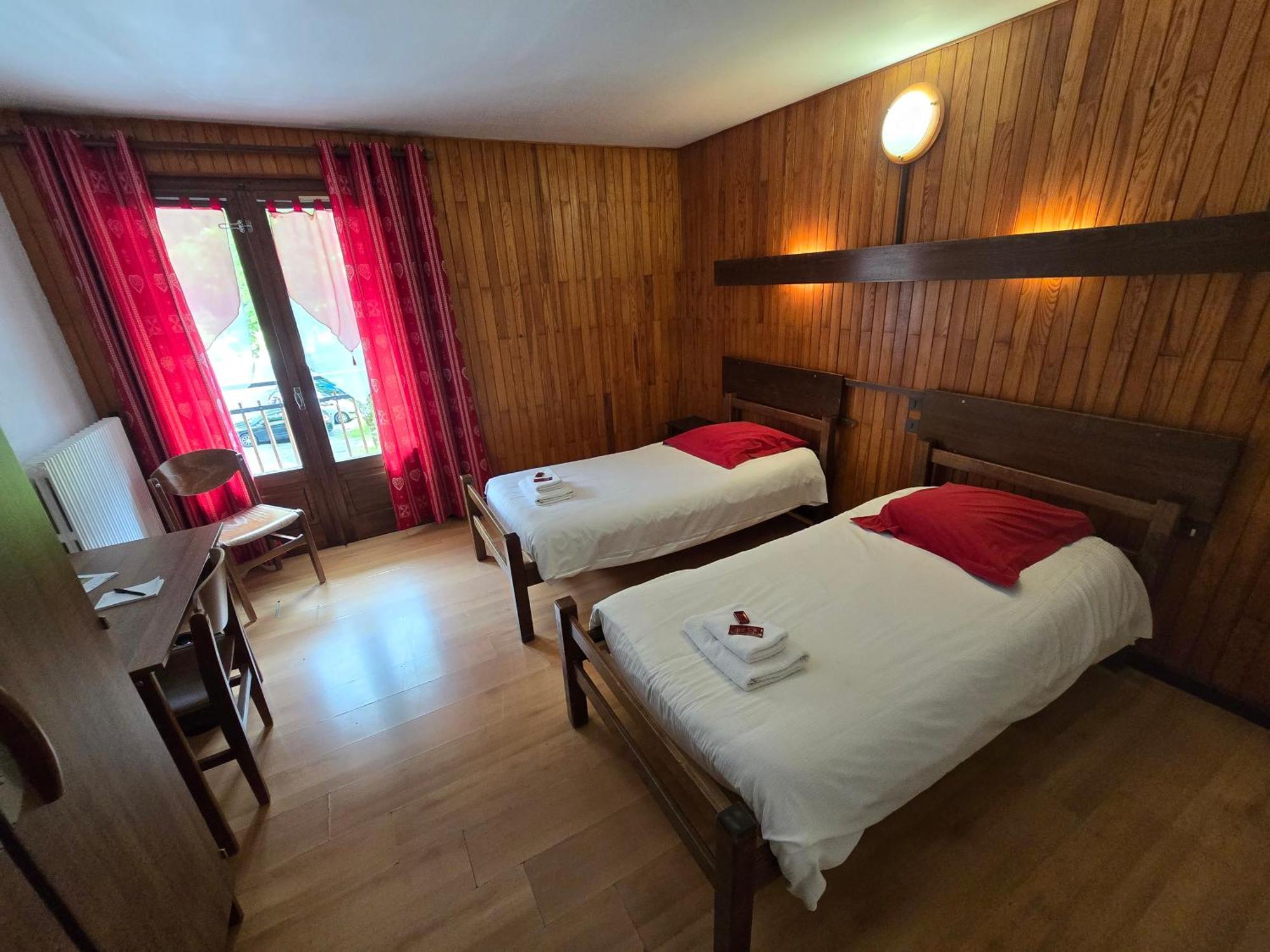 Hotel Et Centre De Vacances Le Choucas Sixt Esterno foto